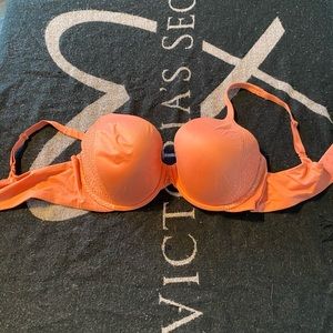 Victoria’s Secret 38D